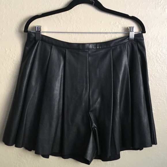 ASOS Pants - ASOS Black Pleated Leather Shorts